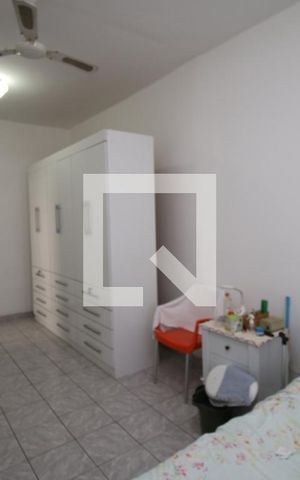 Casa à venda com 50m², 4 quartos e 2 vagasQuarto 1
