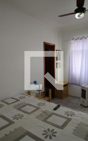 Casa à venda com 50m², 4 quartos e 2 vagasQuarto 3 Suíte