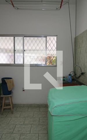 Casa à venda com 50m², 4 quartos e 2 vagasÁrea de Serviço