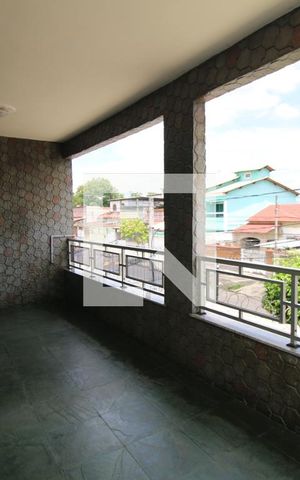 Casa à venda com 50m², 4 quartos e 2 vagasVaranda frontal