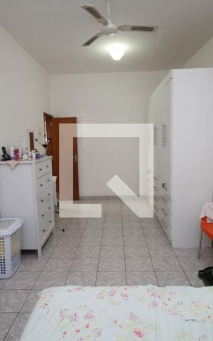 Casa à venda com 50m², 4 quartos e 2 vagasQuarto 1