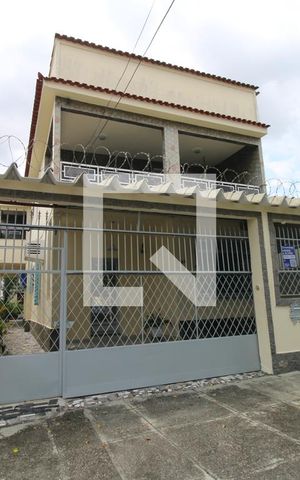Casa à venda com 50m², 4 quartos e 2 vagasFachada da casa