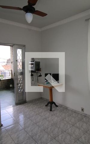 Casa à venda com 50m², 4 quartos e 2 vagasSala 2º piso