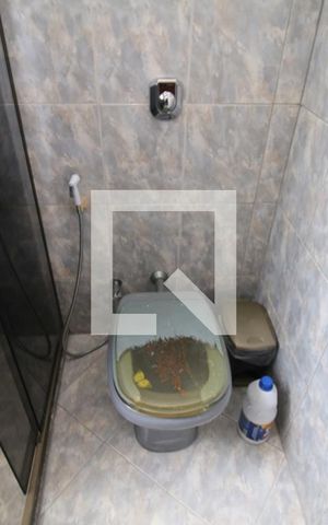 Casa à venda com 50m², 4 quartos e 2 vagasBanheiro Social