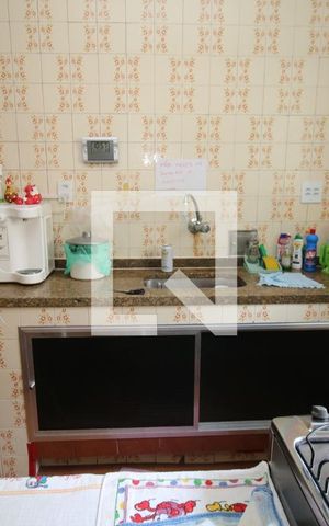 Casa à venda com 50m², 4 quartos e 2 vagasCozinha