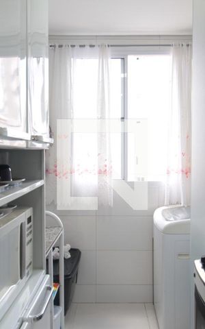 Apartamento para alugar com 52m², 2 quartos e 1 vagaCozinha e Área de Serviço