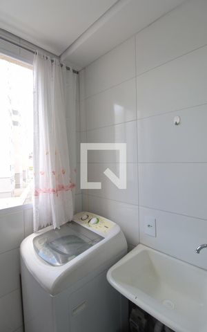 Apartamento para alugar com 52m², 2 quartos e 1 vagaCozinha e Área de Serviço