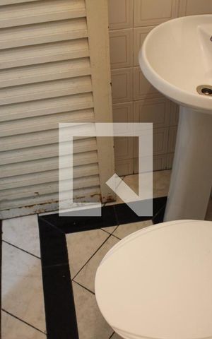 Casa à venda com 180m², 3 quartos e 3 vagasBanheiro 2