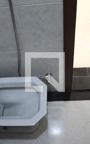 Casa à venda com 180m², 3 quartos e 3 vagasBanheiro