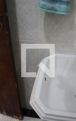 Casa à venda com 180m², 3 quartos e 3 vagasBanheiro