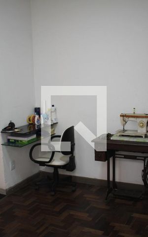 Casa à venda com 180m², 3 quartos e 3 vagasSala 2