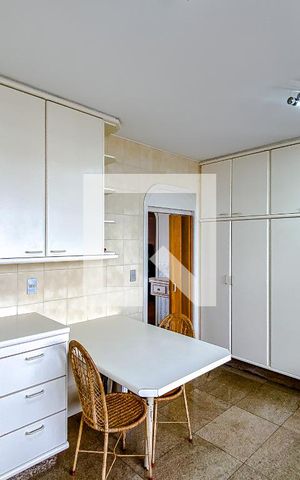 Apartamento à venda com 375m², 4 quartos e 4 vagasCozinha