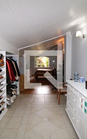 Casa à venda com 500m², 4 quartos e 6 vagasSuíte 2