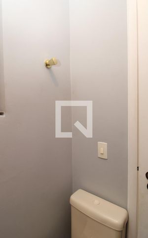 Casa à venda com 500m², 4 quartos e 6 vagasLavabo Sala