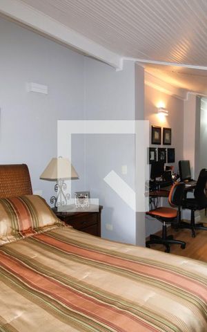 Casa à venda com 500m², 4 quartos e 6 vagasSuíte 2