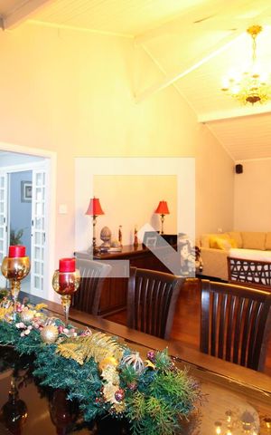 Casa à venda com 500m², 4 quartos e 6 vagasSala de Jantar