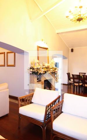 Casa à venda com 500m², 4 quartos e 6 vagasSala de Jantar