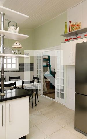 Casa à venda com 500m², 4 quartos e 6 vagasCozinha
