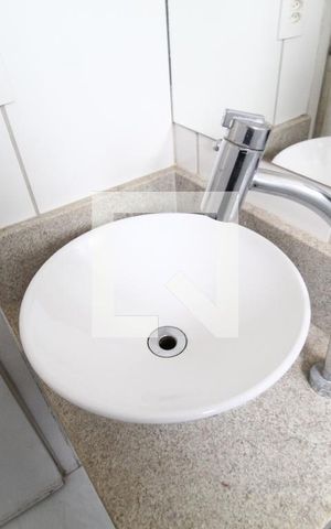 Apartamento para alugar com 45m², 2 quartos e 1 vagaBanheiro Social