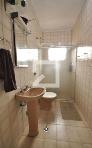 Casa à venda com 312m², 3 quartos e 2 vagasBanheiro do Quarto Suíte