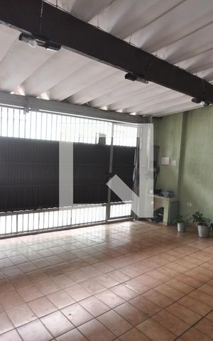 Casa à venda com 312m², 3 quartos e 2 vagasGaragem