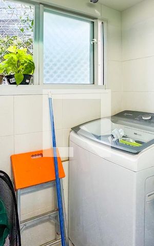 Apartamento à venda com 41m², 2 quartos e sem vaga Apartamento à venda com 41m², 2 quartos e sem vagaÁrea de Serviço