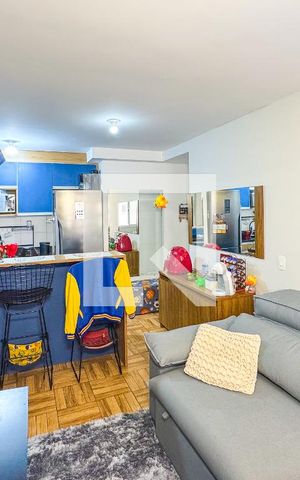 Apartamento à venda com 41m², 2 quartos e sem vaga Apartamento à venda com 41m², 2 quartos e sem vagaSala