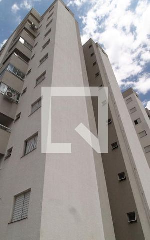 Apartamento para alugar com 60m², 2 quartos e 1 vagaFachada