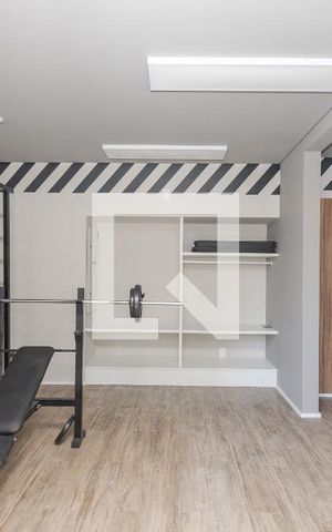 Apartamento para alugar com 28m², 1 quarto e 1 vaga Apartamento para alugar com 28m², 1 quarto e 1 vagaAcademia