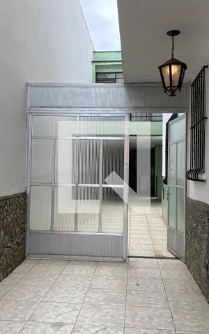 Casa à venda com 320m², 3 quartos e 4 vagas Casa à venda com 320m², 3 quartos e 4 vagasGaragem