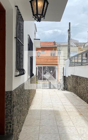 Casa à venda com 320m², 3 quartos e 4 vagas Casa à venda com 320m², 3 quartos e 4 vagasGaragem
