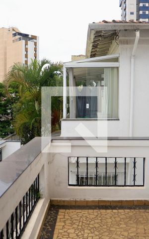 Casa à venda com 320m², 3 quartos e 4 vagas Casa à venda com 320m², 3 quartos e 4 vagasQuarto 2