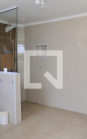 Casa à venda com 320m², 3 quartos e 4 vagas Casa à venda com 320m², 3 quartos e 4 vagasBanheiro externo