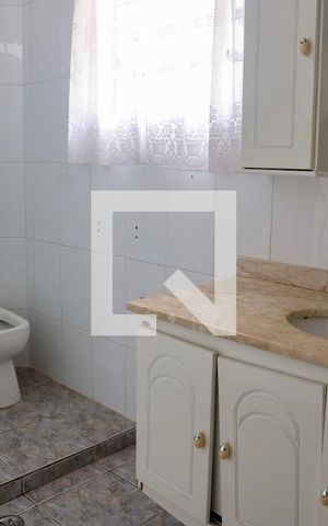 Casa à venda com 320m², 3 quartos e 4 vagas Casa à venda com 320m², 3 quartos e 4 vagasBanheiro da Suíte