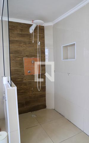 Casa à venda com 320m², 3 quartos e 4 vagas Casa à venda com 320m², 3 quartos e 4 vagasBanheiro externo