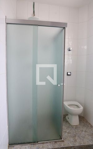 Casa à venda com 320m², 3 quartos e 4 vagas Casa à venda com 320m², 3 quartos e 4 vagasBanheiro da Suíte