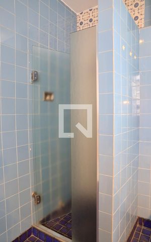 Casa à venda com 320m², 3 quartos e 4 vagas Casa à venda com 320m², 3 quartos e 4 vagasBanheiro Social