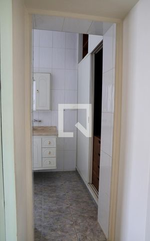 Casa à venda com 320m², 3 quartos e 4 vagas Casa à venda com 320m², 3 quartos e 4 vagasBanheiro da Suíte