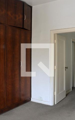 Casa à venda com 320m², 3 quartos e 4 vagas Casa à venda com 320m², 3 quartos e 4 vagasQuarto 2