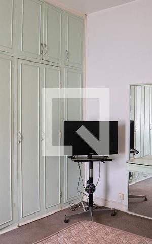 Casa à venda com 320m², 3 quartos e 4 vagas Casa à venda com 320m², 3 quartos e 4 vagasSuíte