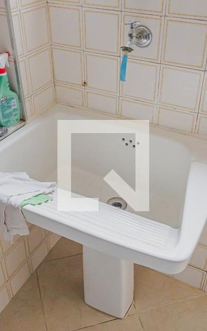 Apartamento para alugar com 104m², 3 quartos e 1 vagaÁrea de Serviço