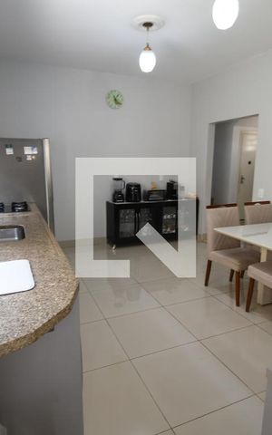 Casa à venda com 300m², 4 quartos e 3 vagasCozinha