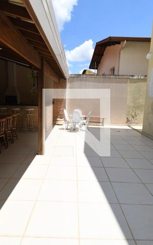 Casa à venda com 300m², 4 quartos e 3 vagasQuintal