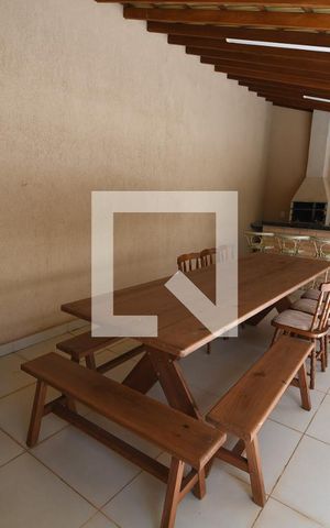 Casa à venda com 300m², 4 quartos e 3 vagasChurrasqueira