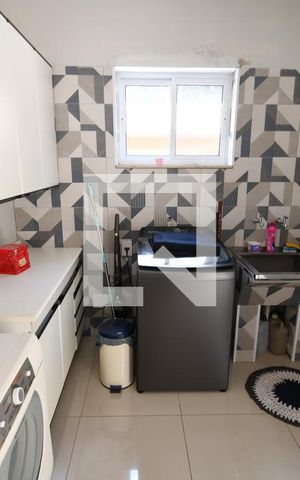 Casa à venda com 300m², 4 quartos e 3 vagasÁrea de Serviço
