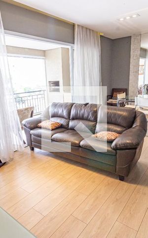 Apartamento à venda com 110m², 3 quartos e 3 vagas Apartamento à venda com 110m², 3 quartos e 3 vagasSala