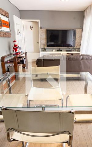 Apartamento à venda com 110m², 3 quartos e 3 vagas Apartamento à venda com 110m², 3 quartos e 3 vagasSala