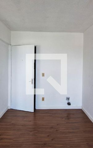 Apartamento à venda com 70m², 2 quartos e 1 vaga Apartamento à venda com 70m², 2 quartos e 1 vagaSala