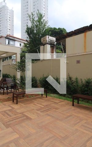 Apartamento para alugar com 33m², 2 quartos e sem vagaÁrea comum - Churrasqueira