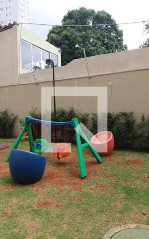 Apartamento para alugar com 33m², 2 quartos e sem vagaPlayground